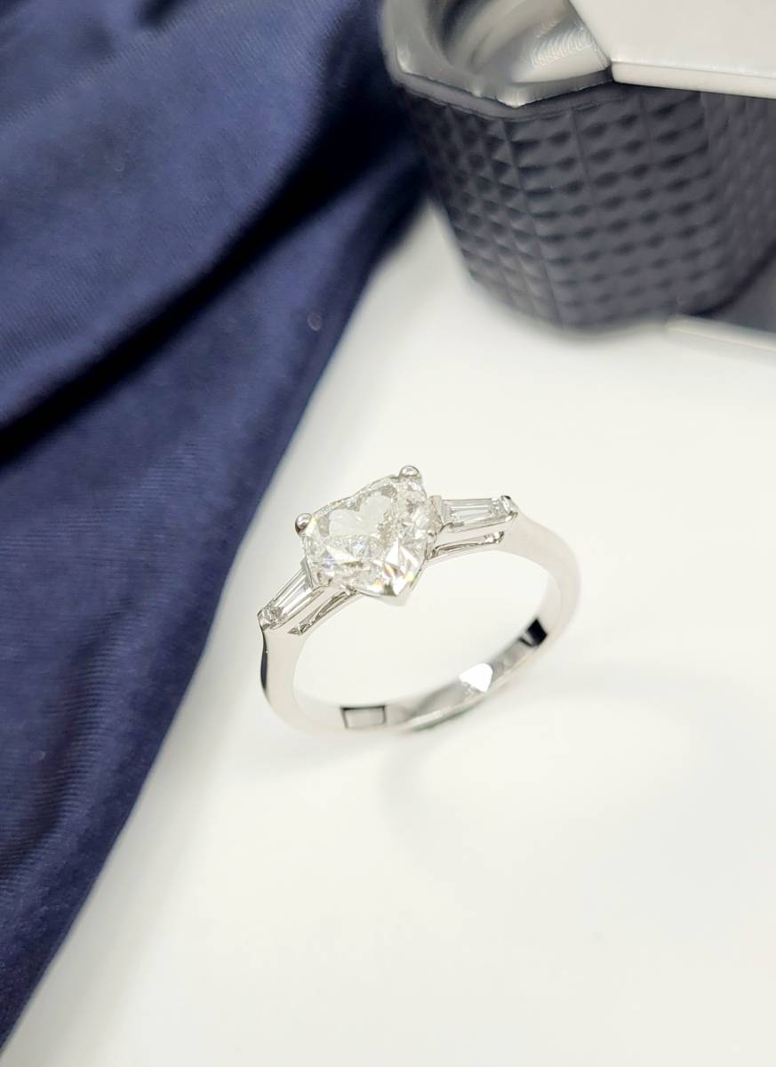 Solitaire hotsell un carat