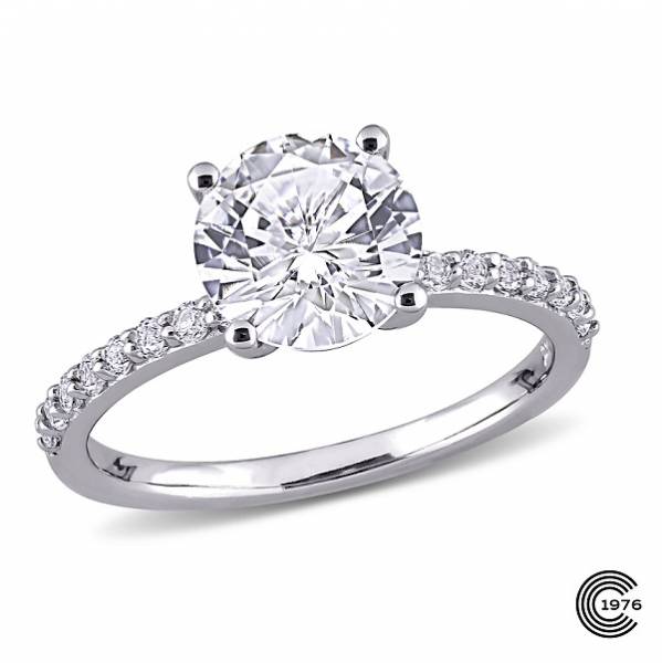 Bague solitaire serti avec un diamant de 0.80ct E-VS2 certifié G.I.A